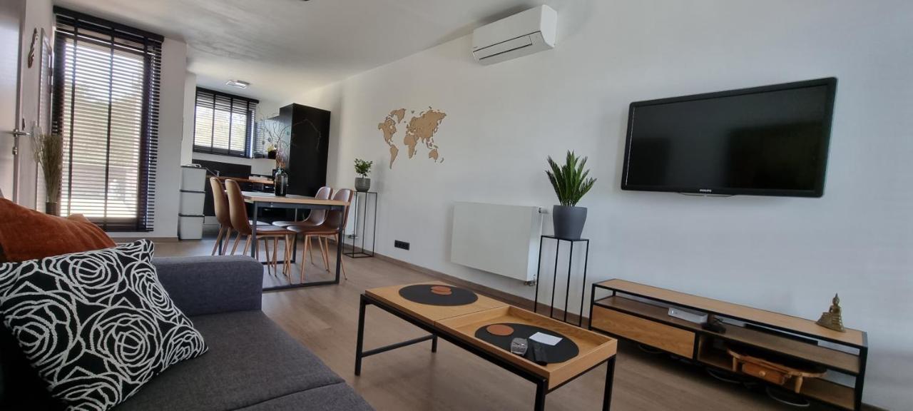 Casa Del Bosque Apartment Maasmechelen Luaran gambar